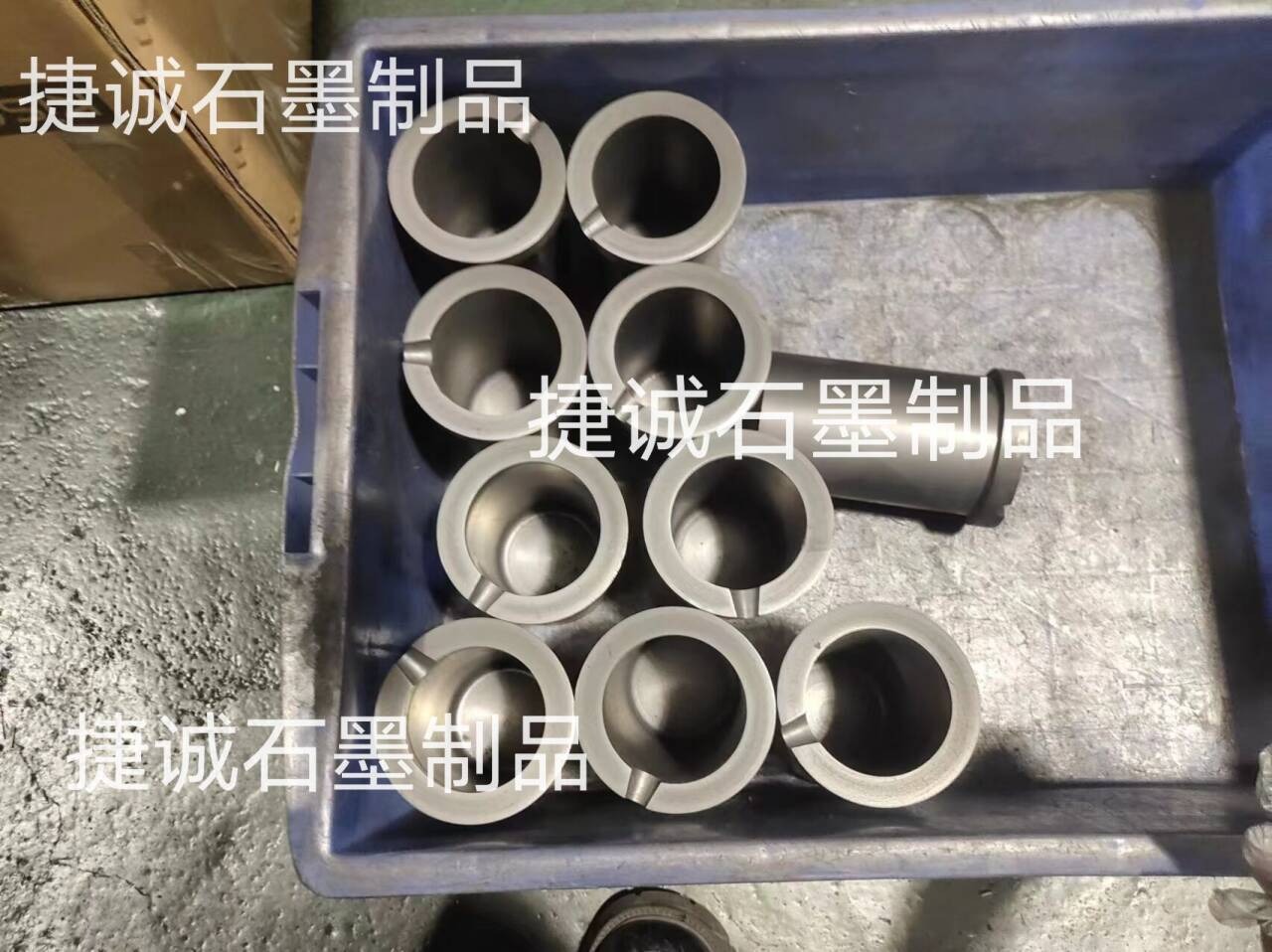 單環石墨熔化坩堝，石墨坩堝，高純石墨坩堝，熔金屬石墨坩堝，單環石墨坩堝，石墨坩堝加工，熔煉石墨坩堝，石墨坩堝加工廠，石墨坩堝生產廠家，高純石墨坩堝加工廠